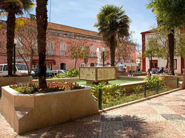 A plaza in Silves surrounded by old buildings